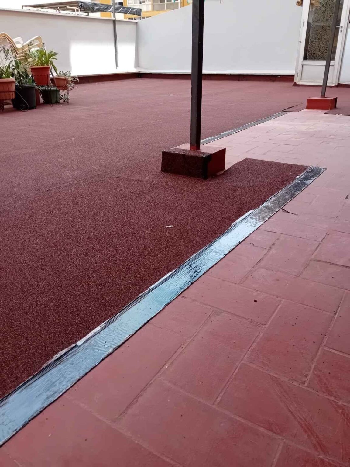 Rehabilitación y limpieza de fachada de piedra en casa tradicional en Cantabria